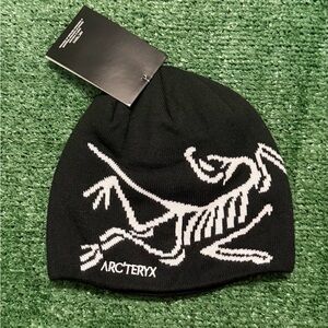 Arc'teryx Black and White Beanie